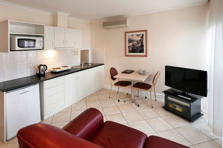 Best Western Ensenada Motor Inn And Suites - SA Accommodation 3