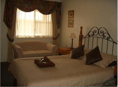 Almond Inn Motel - SA Accommodation 3