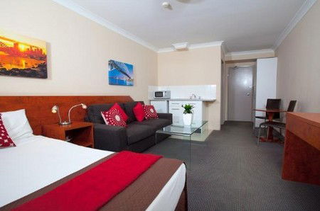 Central Railway Hotel - SA Accommodation 2