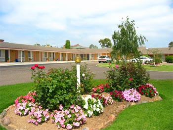 Bega Village Motor Inn - SA Accommodation 0