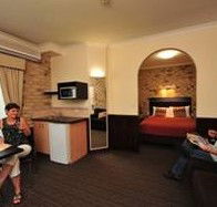 Highlander Motor Inn And Apartments - SA Accommodation