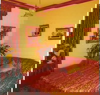 Tally Ho Lodge - SA Accommodation