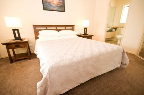 Trinity Waters Apartments - SA Accommodation 4