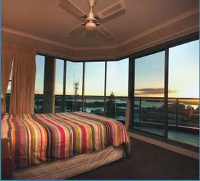 Sails Apartments - SA Accommodation 8