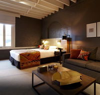 Harbour Rocks Hotel - SA Accommodation