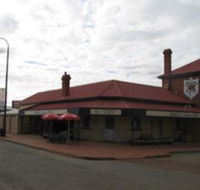 Bedford Arms Hotel - SA Accommodation