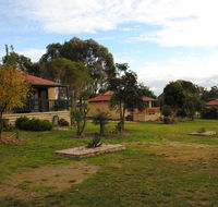 Lakes Entrance Country Cottages - SA Accommodation