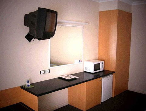 Victoria Lodge Motor Inn And Apartments - SA Accommodation 3