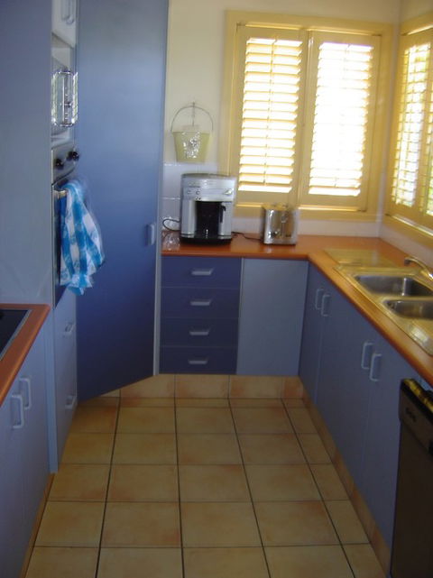 Hastings Cove Holiday Apartments - SA Accommodation 2