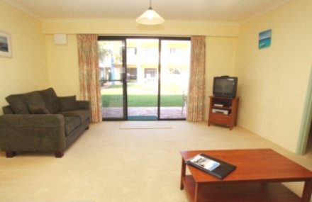Nautilus Apartments Merimbula - SA Accommodation 8