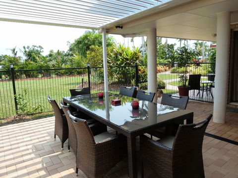 Montage Beach Apartments - SA Accommodation 4