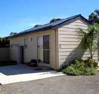 Moonta Bay Cabins - SA Accommodation