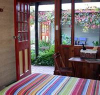 Red Poles - SA Accommodation