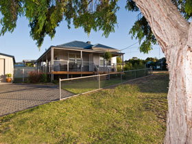 Serenity Holiday House - SA Accommodation 0