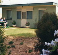 Oaklands Fishing Cottage - SA Accommodation