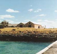 Mt Dutton Bay Woolshed Hostel - SA Accommodation