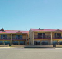 Tumby Bay Hotel Seafront Apartments - SA Accommodation
