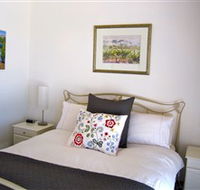 ArtWine Cottages - SA Accommodation