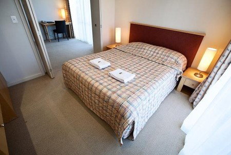 Marina Hotel And Apartments - SA Accommodation 4