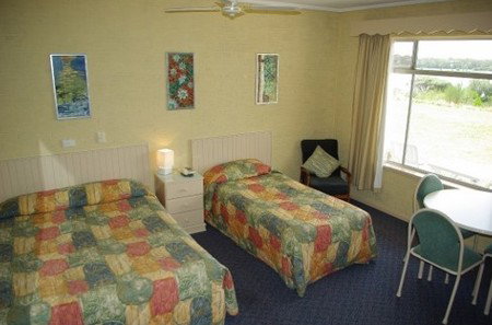 Lake View Apartments - SA Accommodation 2
