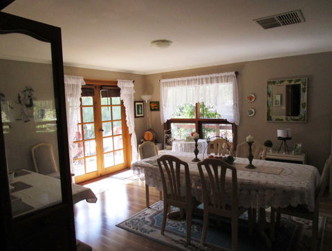 Southern Vales Bed And Breakfast - SA Accommodation 2