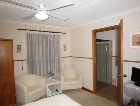 Southern Vales Bed And Breakfast - SA Accommodation 3
