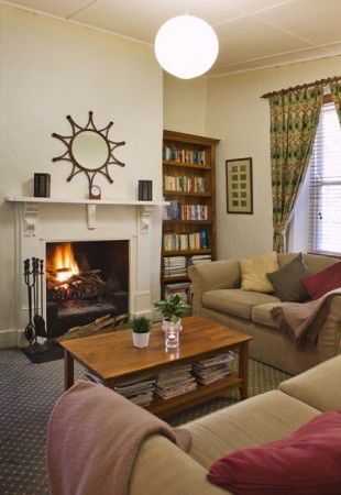 Stirling House - SA Accommodation 7