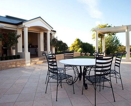 Winemakers Retreat - SA Accommodation 4