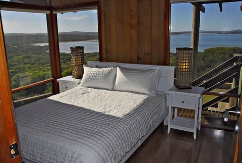 Sleaford Bay Retreat - SA Accommodation 5