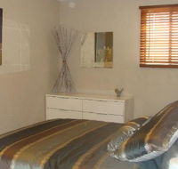 Luxury Vineyard Cottage on Pike River Lyrup - SA Accommodation