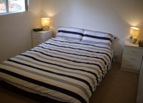Riverfront Holiday House - SA Accommodation 6