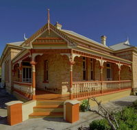 Myras Moonta Retreat - SA Accommodation