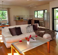 Misty Mountains Tropical Rainforest Romantic Retreat - SA Accommodation