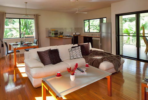 Misty Mountains Tropical Rainforest Romantic Retreat - SA Accommodation 0