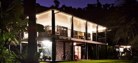 Misty Mountains Tropical Rainforest Romantic Retreat - SA Accommodation 9