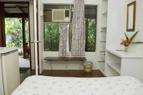 Cooktown Motel Pam's Place - SA Accommodation 5