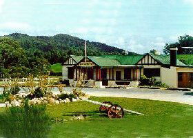 Pub In The Paddock - SA Accommodation 0