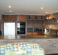 Three Hut Point Waterfront Accommodation - SA Accommodation