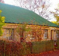 Colonial Cottages of Ross - Captain Samuels Cottage - SA Accommodation
