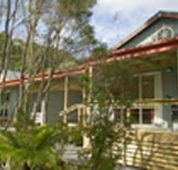Crays Accommodation - The Esplanade - SA Accommodation