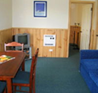 Driftwood Strahan Villas - SA Accommodation