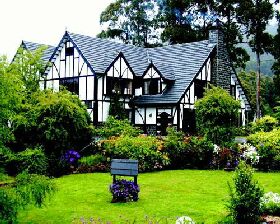 Fox And Hounds Inn - SA Accommodation 0