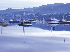 Huonville Grand Hotel - SA Accommodation 0