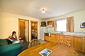 Leisureville Caravan Park - SA Accommodation 0