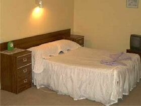 Midlands Hotel - SA Accommodation 0