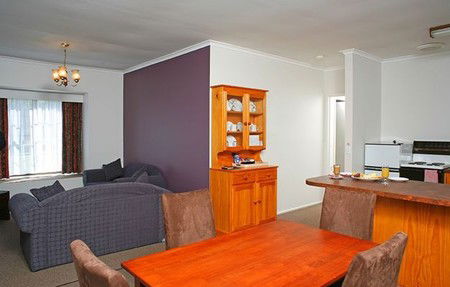 Fox And Hounds Inn - SA Accommodation 1