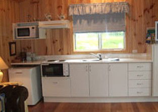 Summer Cottage - SA Accommodation 2