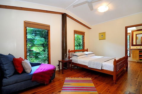 Cow Bay Homestay Bed And Breakfast - SA Accommodation 4
