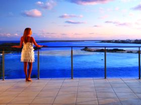 Monaco Resort - SA Accommodation 0