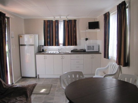 Palm Beach Caravan Park - SA Accommodation 2